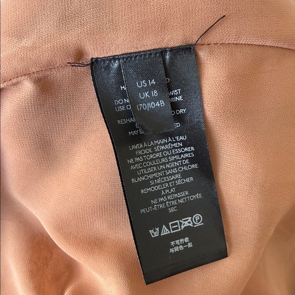 Anthropologie Embroidered Copper velvet dress size 14
Lucie Velvet Embroidered - Picture 6 of 14